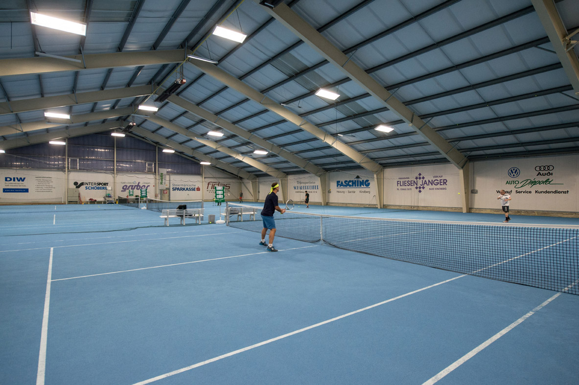 Tennishalle Bruck mit LEDBooster von EcoCan (10)